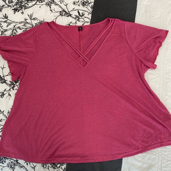 SHEIN Fit Pink T-shirt Women’s Size 2X - Picture 1 of 6